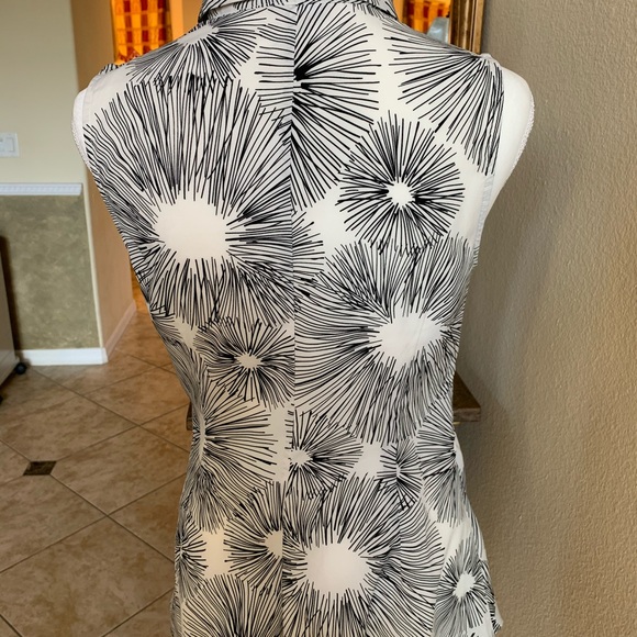CAbi sleeveless black white blouse, Size S, EUC - Picture 2 of 4